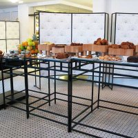 La présentation du buffet du petit-déjeuner ne dépare pas les critères esthétiques de l'Agapa