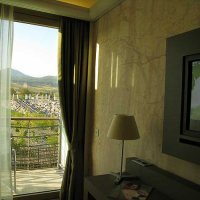 Resort Barrière Ribeauvillé - la chambre dispose d'un balcon pour profiter de la vue