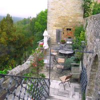 Burg-Hotel - jardin suspendu qui domine la vallée de la Tauber