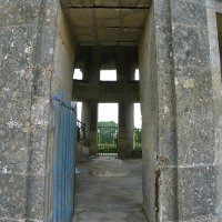 Pagode de Chanteloup - l'accès au rez-de-chaussée.