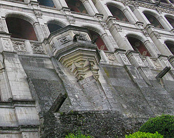 Château de Blois - la façade des Loges détail blois facade loges