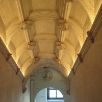 Chenonceau - l'escalier - la voûte dite "rampante" à caissons.