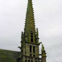 Enclos paroissial de Saint-Thégonnec - église Notre-Dame : le petit clocher gothique (1563)