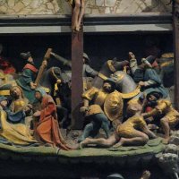 Eglise Notre-Dame de Lampaul-Guimiliau - retable de la Passion - détail : la crucifiction.