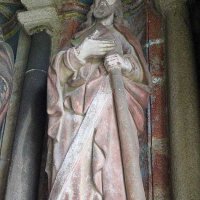 Pleyben - porche sud de l'église - les apôtres côté est