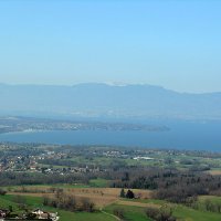 Le lac Léman vu du Château-Vieux à Allinges