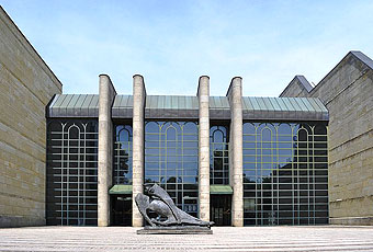 Munich - Entrée de la Neue Pinakothek neue pinakothek entrance