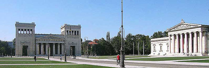 Königsplatz - Munich - Die Propyläen et Die Glypothek koenigsplatz