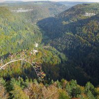 La Roche du Prêtre - la vue sur le cirque de Consolation et le plateau de Maîche - Le Russey 