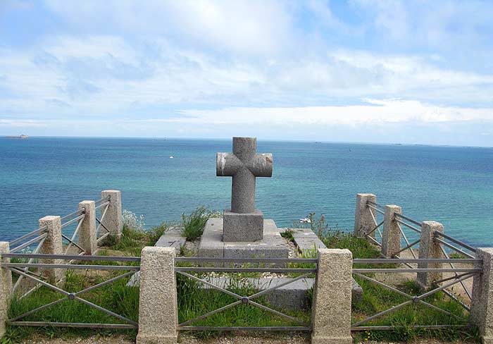 Saint-Malo Grand Bé tombe de Chateaubriand grand be tombe