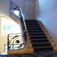 Trianon Palace, un escalier qui ôte l'envie de prendre l'ascenseur 